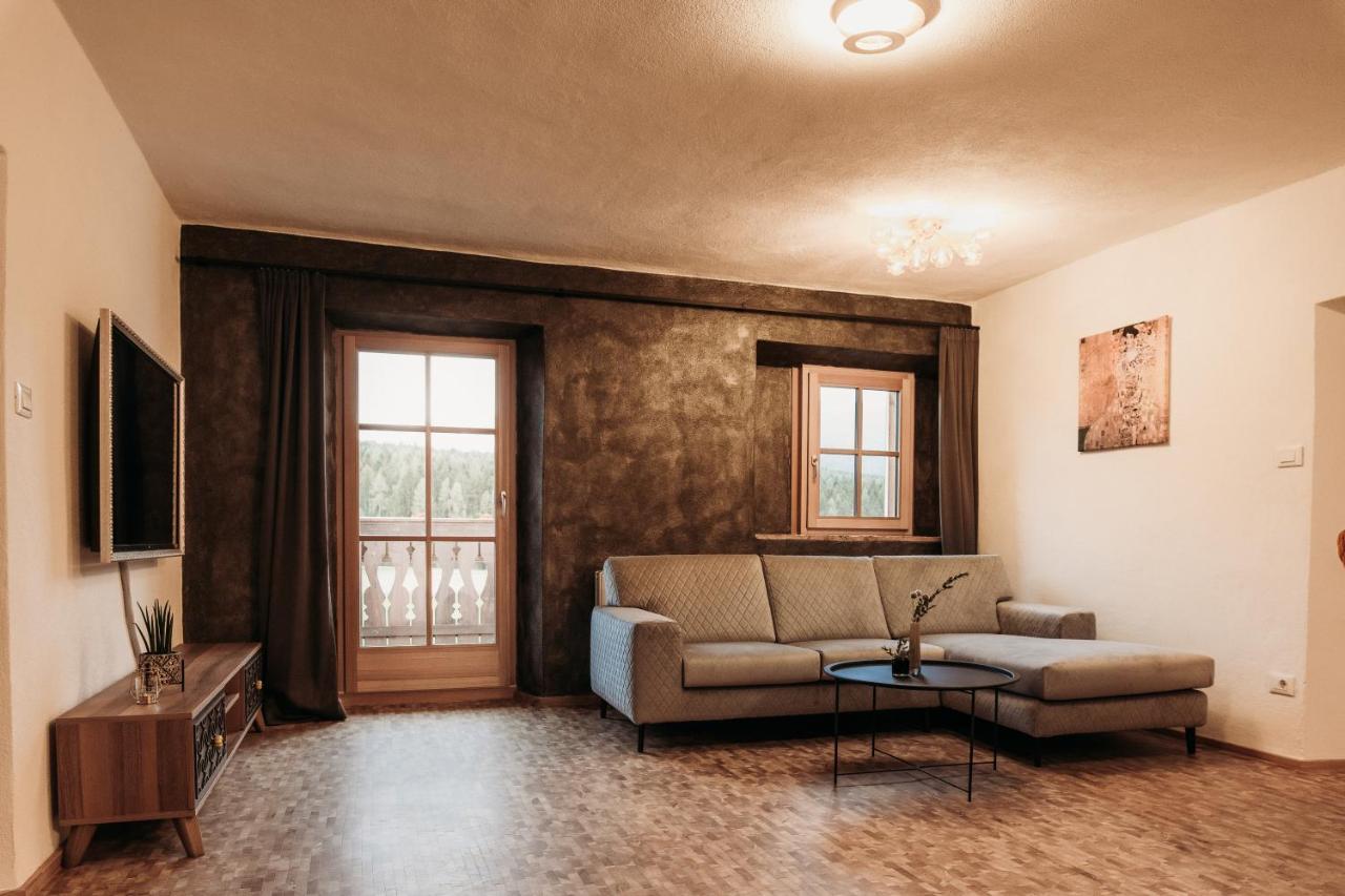 Apartamento Ban Hilba Falzes Exterior foto